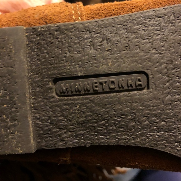 Minnetonka boots - Picture 3 of 3